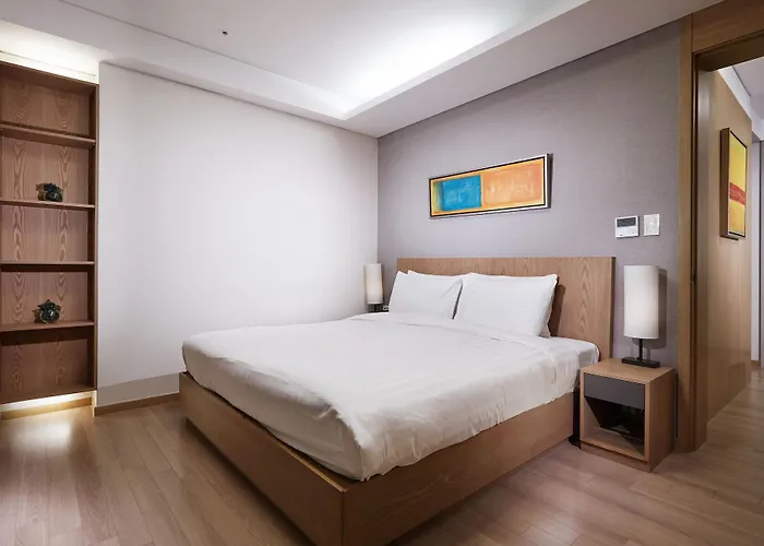 Fraser Place Hotel 4*