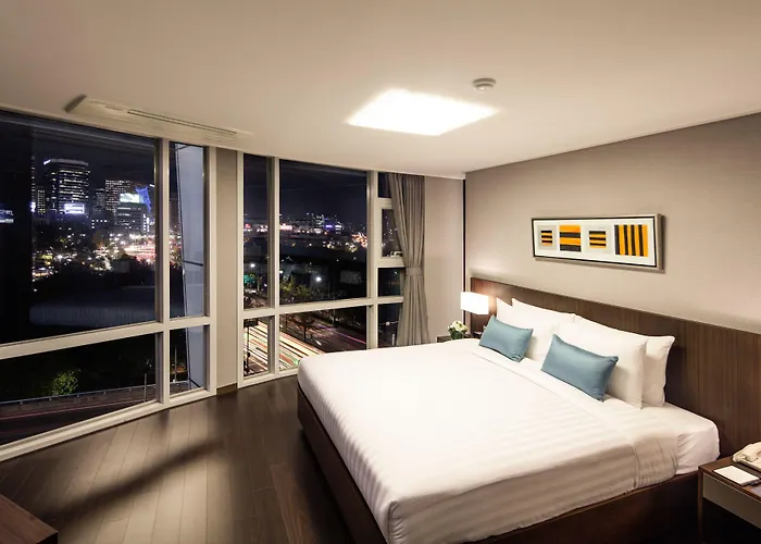 Hotel Fraser Place 4*