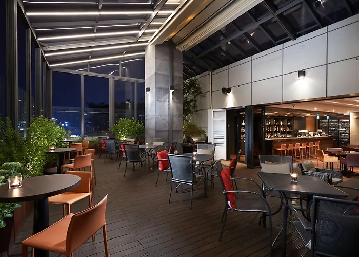 Fraser Place Hotel 4*