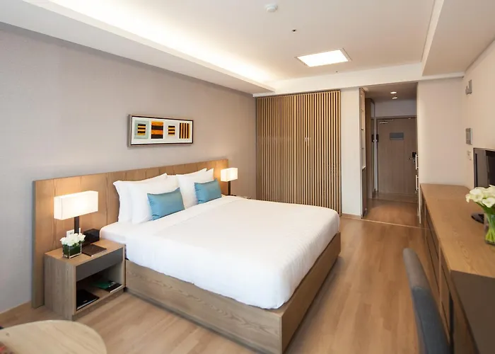 Fraser Place Hotel